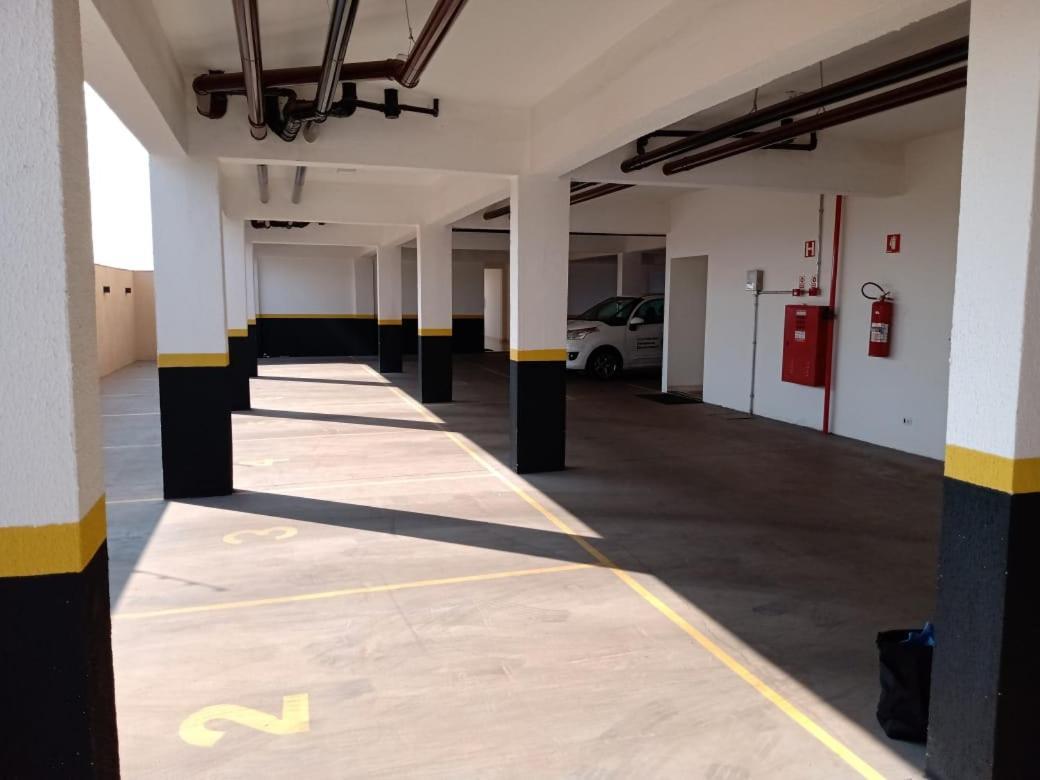 Flat Novo Em Olimpia Com Churrasqueira E Varanda Privativa Exterior photo